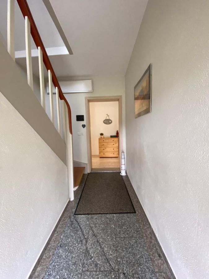 Gelbes Haus Seenland Ferienwohnungen Xl Elsterheide Экстерьер фото