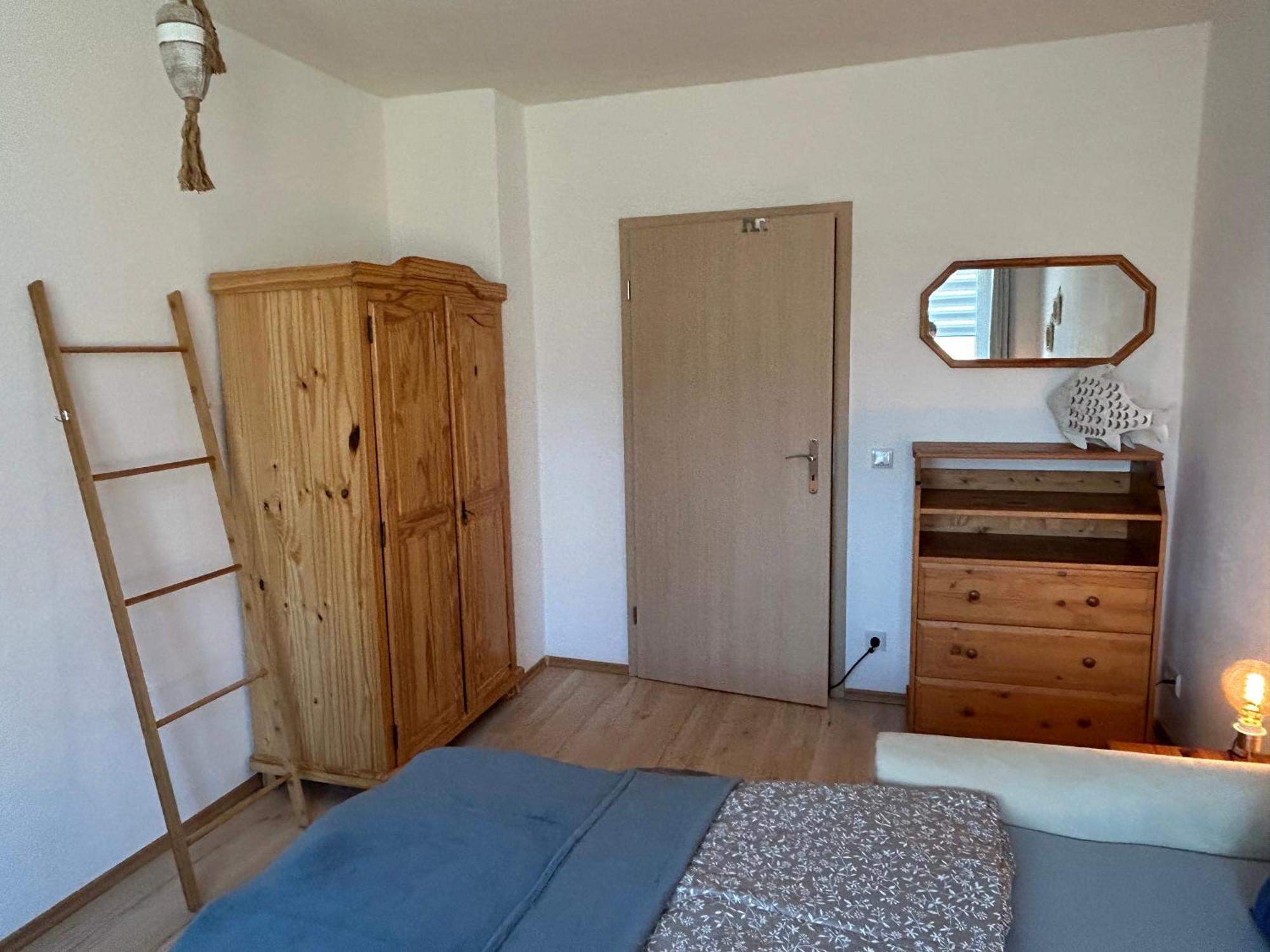 Gelbes Haus Seenland Ferienwohnungen Xl Elsterheide Номер фото